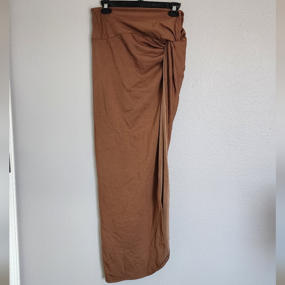 JLUXLABEL PECAN KIMORA SLINKY SKIRT/ SIZE M